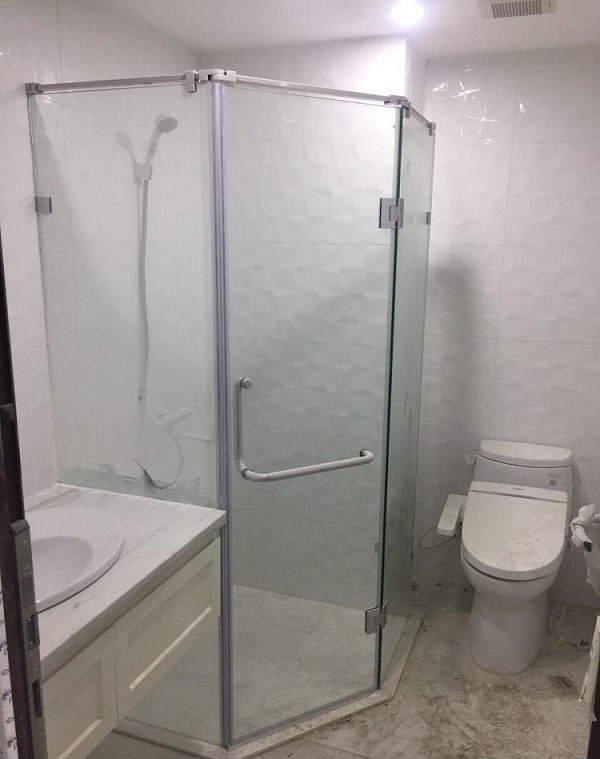 Tổng hợp mẫu cabin phòng tắm kính 135 độ đẹp nhất 2023